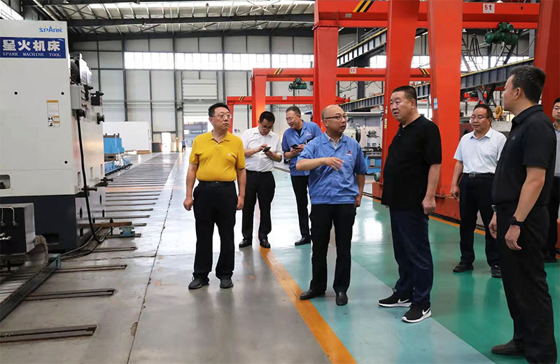 浙商銀行蘭州分行副行長(zhǎng)李權(quán)林一行來(lái)星火公司調(diào)研