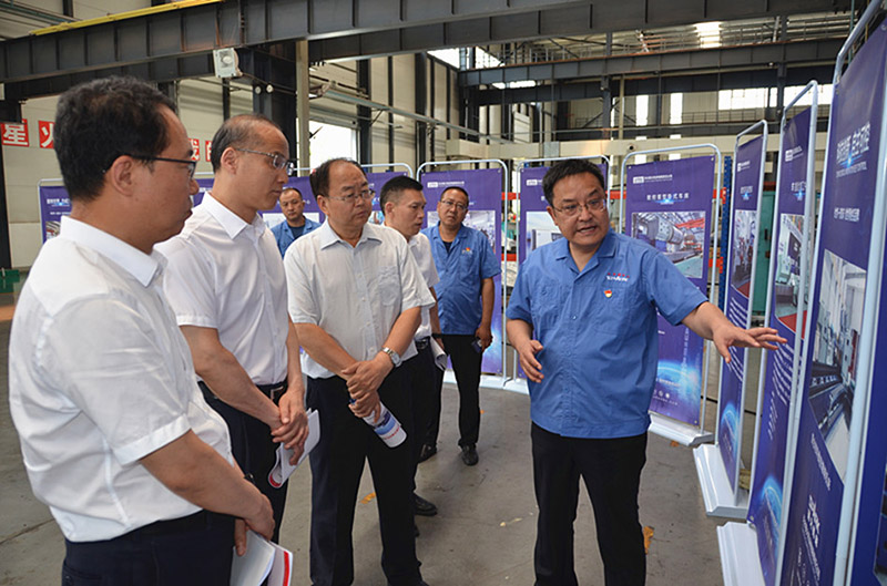 甘肅省人大常委會(huì)考察組一行來(lái)星火機(jī)床公司調(diào)研