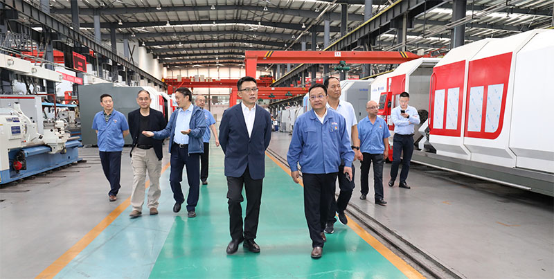 中國工業(yè)設計協(xié)會領導一行來星火機床公司調(diào)研