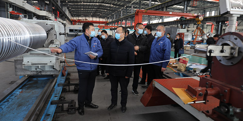 天水市委常委、常務(wù)副市長賈義翔來星火公司調(diào)研