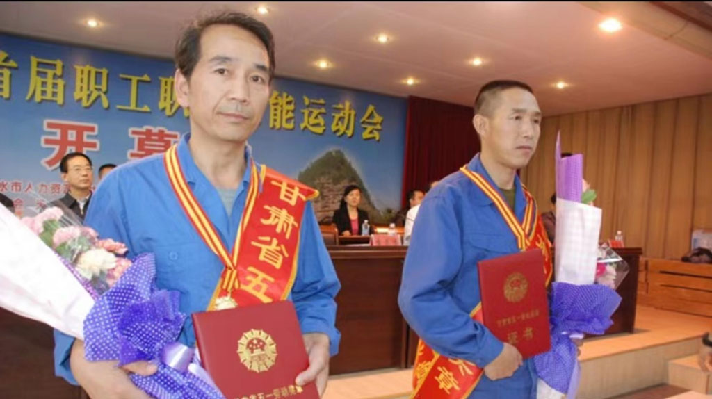 創(chuàng)新結(jié)碩果 磨礪出“工匠” 創(chuàng)新結(jié)碩果 磨礪出“工匠”