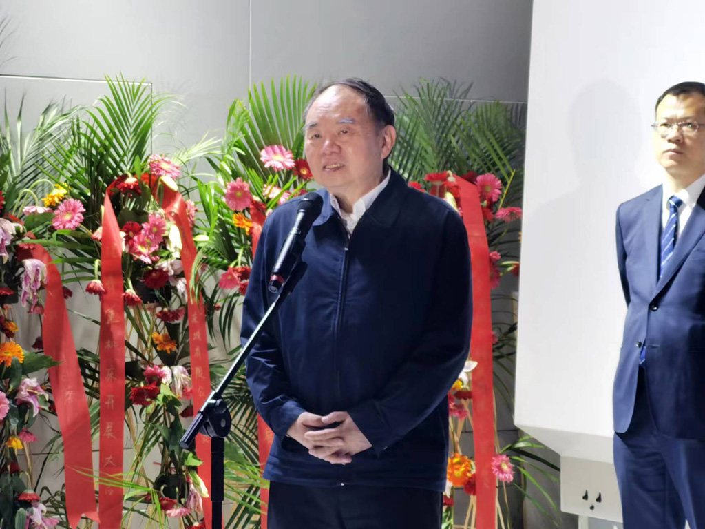 星火機床與華中數控簽訂戰(zhàn)略合作協(xié)議