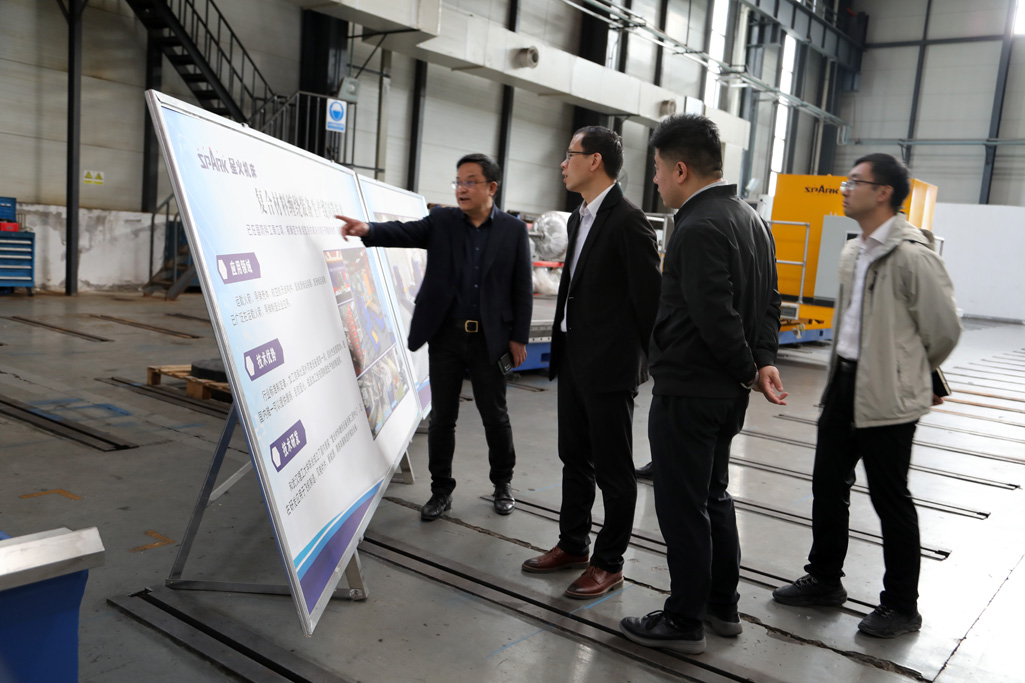 中國進出口銀行甘肅省分行副行長李強到星火機床公司調(diào)研