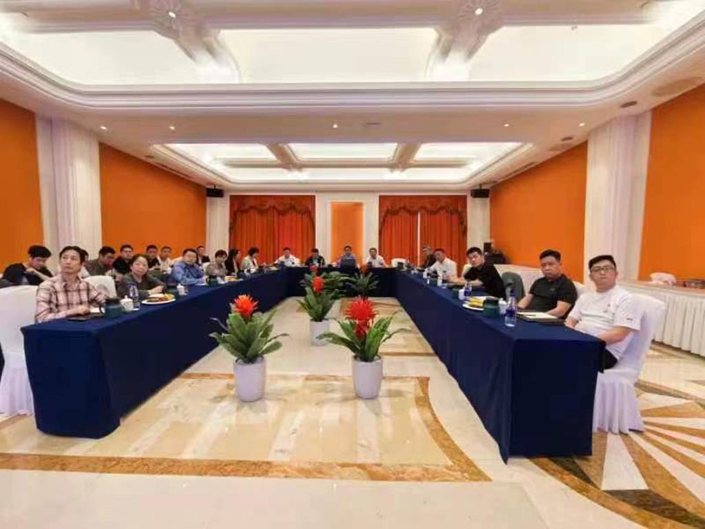 星火機(jī)床集團(tuán)公司召開(kāi)南方地區(qū)經(jīng)銷商座談會(huì)