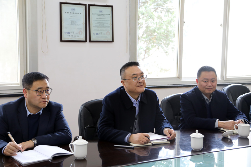 甘肅工業(yè)職業(yè)技術(shù)學(xué)院領(lǐng)導(dǎo)來星火數(shù)控公司洽談校企合作